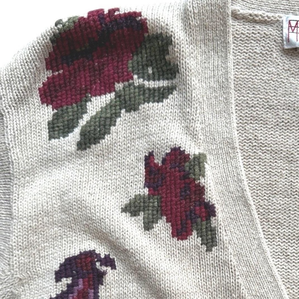 VTG Floral Embroidered Sweater Cottagecore grannycore spring fashion layering Lg - Picture 2 of 10